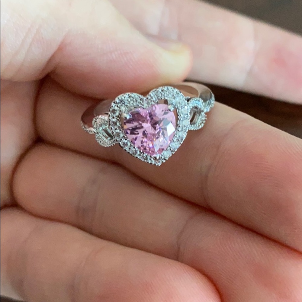 New Beautiful Heart Pink white CZ Ring - Picture 4 of 4